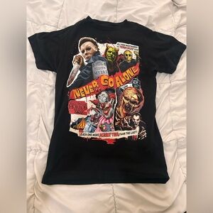 Halloween Horror Nights T Shirt 2022 XS Killer Klowns Michael Meyers Universal